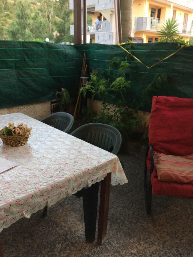 Appartamenti Alessandro 巴尼阿尼奥内 外观 照片